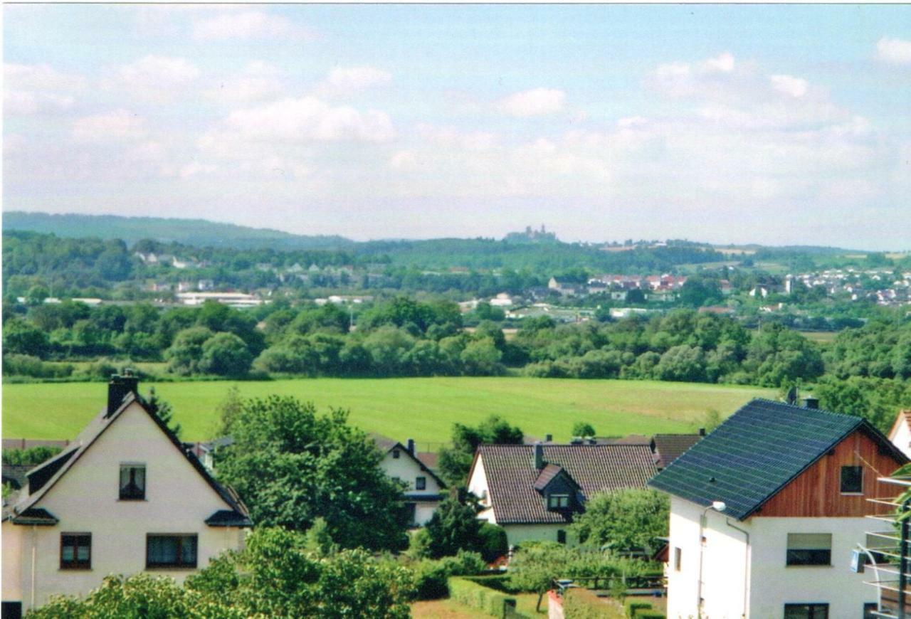 Ferienwohnung Buettner Solms-Oberbiel Экстерьер фото